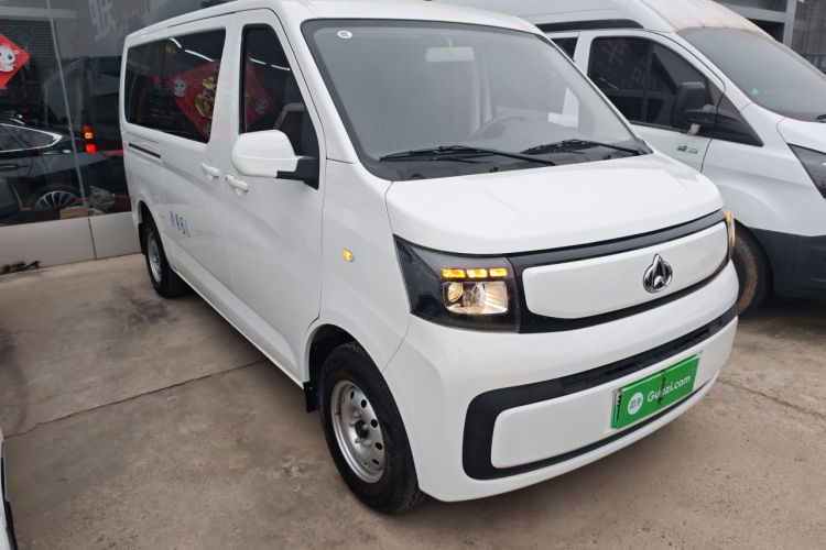 Used CHANGAN KAICHENG Ruixing EM60 2025 Model, Passenger Version—Comfortable Type, 6 Seats, 240 km, Side Doors, 60 kW Front Right 45 Deg