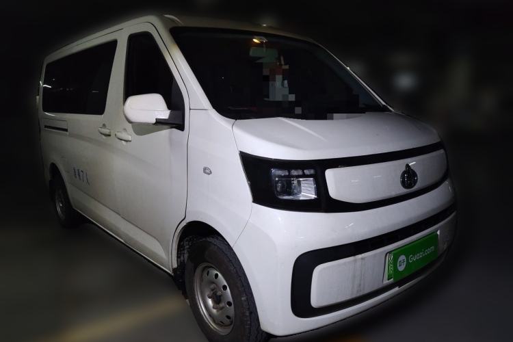Used CHANGAN KAICHENG Ruixing EM60 2025 Passenger Version Comfort Model 7 Seats 300 km Range Liftback Door Front Right 45 Deg