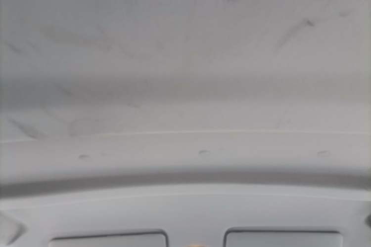 Used CHANGAN KAICHENG Ruixing EM60 2025 Passenger Version Comfort Edition 6 Seats 300 km Range Side-Hinged Doors Headliner