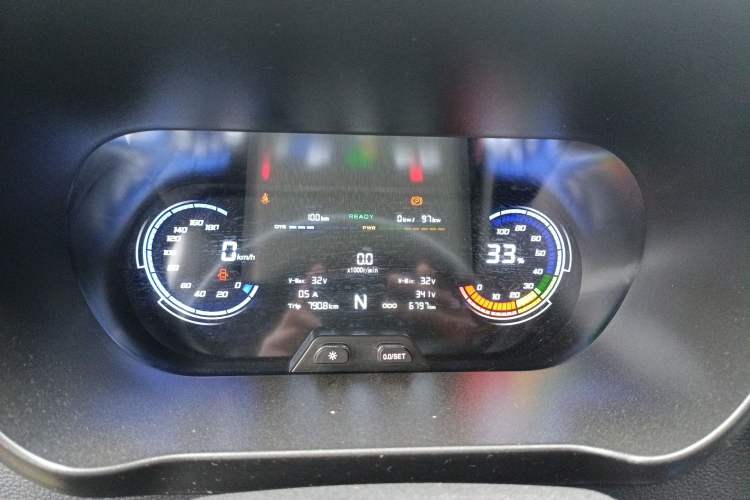 Used CHANGAN KAICHENG Ruixing EM60 2025 Passenger Version Comfort Edition 6 Seats 300 km Range Side-Hinged Doors Instrument Cluster