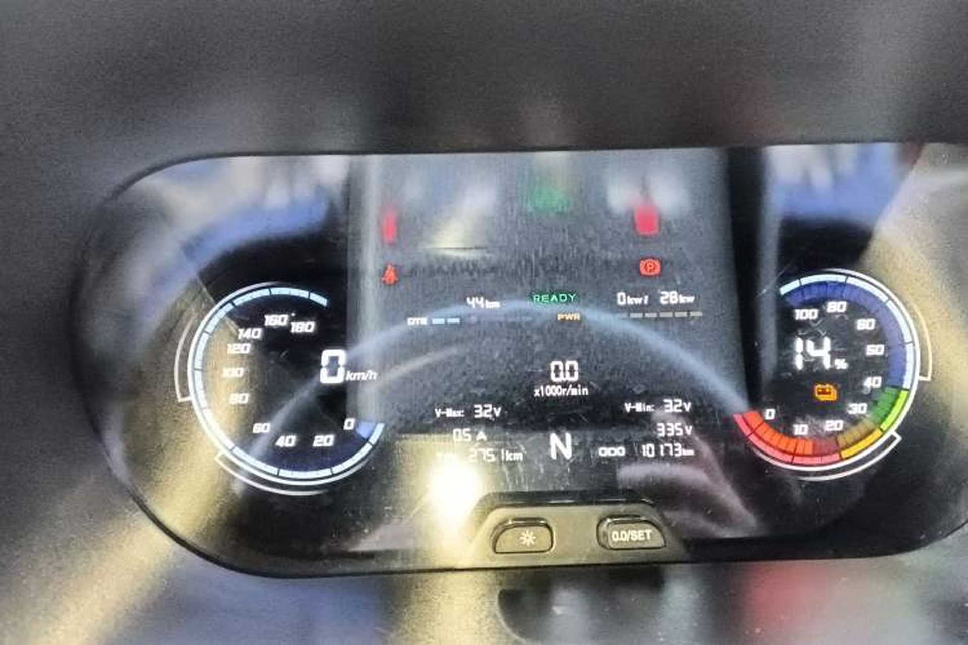 Used CHANGAN KAICHENG Ruixing EM60 2025 Passenger Version Comfort Edition 6 Seats 300 km Range Side-Hinged Doors Instrument Cluster