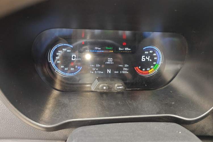 Used CHANGAN KAICHENG Ruixing EM60 2025 Passenger Version Comfort Edition 6 Seats 300 km Range Side-Hinged Doors Instrument Cluster