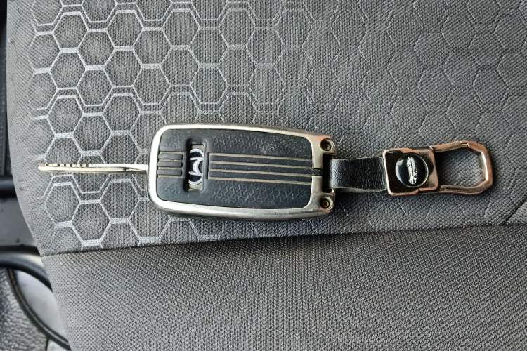 Used CHANGAN KAICHENG Ruixing EM60 2025 Passenger Version Comfort Edition 6 Seats 300 km Range Side-Hinged Doors Interior 1