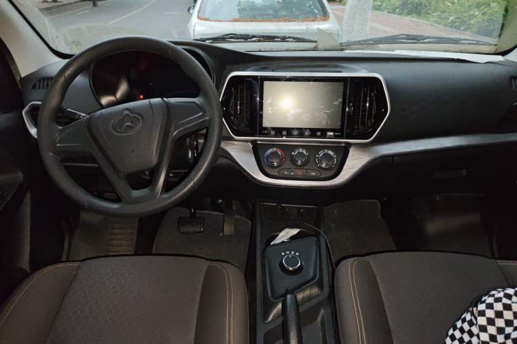 Used CHANGAN KAICHENG Ruixing EM60 2025 Passenger Version Comfort Model 6 Seats 300 km Liftback Door Interior 2