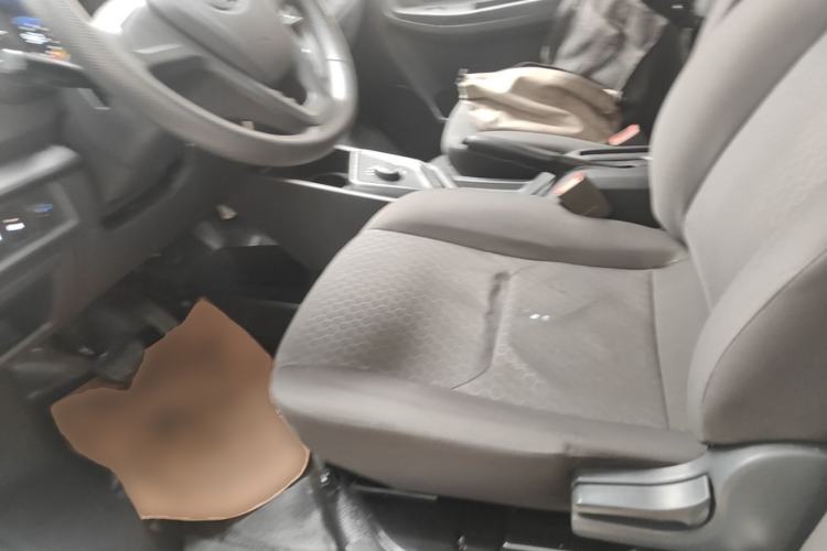 Used CHANGAN KAICHENG Ruixing EM60 2025 Passenger Version Comfort Model 6 Seats 300 km Liftback Door Left Front Seat