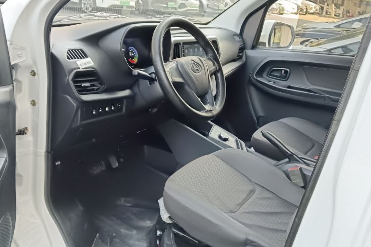 Used CHANGAN KAICHENG Ruixing EM60 2025 Passenger Version Comfort Edition 6 Seats 300 km Range Side-Hinged Doors Left Front Seat