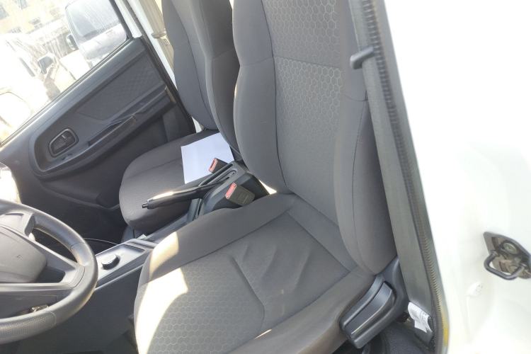 Used CHANGAN KAICHENG Ruixing EM60 2025 Passenger Version Comfort Edition 6 Seats 300 km Range Side-Hinged Doors Left Front Seat
