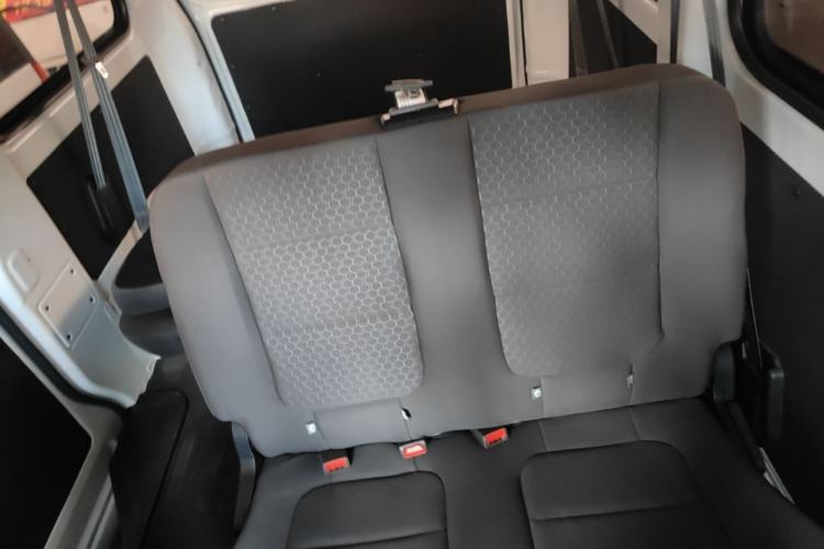 Used CHANGAN KAICHENG Ruixing EM60 2025 Passenger Version Comfort Model 7 Seats 300 km Range Liftback Door Left Rear Seat