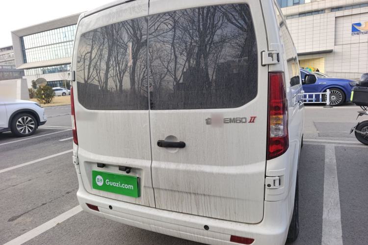 Used CHANGAN KAICHENG Ruixing EM60 2025 Passenger Version Comfort Edition 6 Seats 300 km Range Side-Hinged Doors Rear