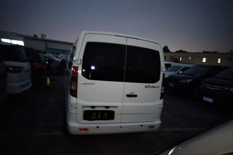 Used CHANGAN KAICHENG Ruixing EM60 2025 Passenger Version Comfort Edition 6 Seats 300 km Range Side-Hinged Doors Rear