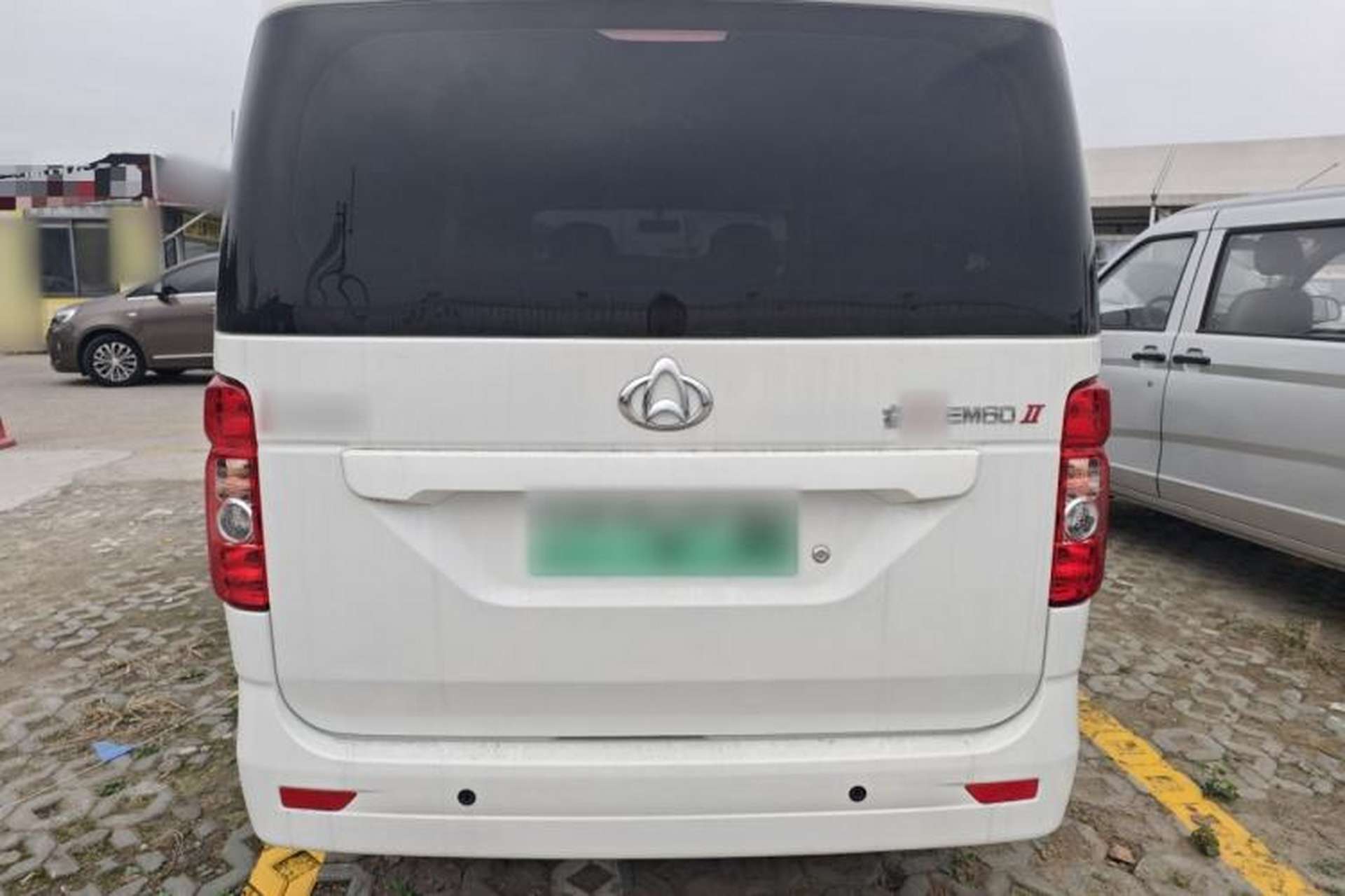 Used CHANGAN KAICHENG Ruixing EM60 2025 Passenger Version Comfort Model 6 Seats 300 km Liftback Door Rear
