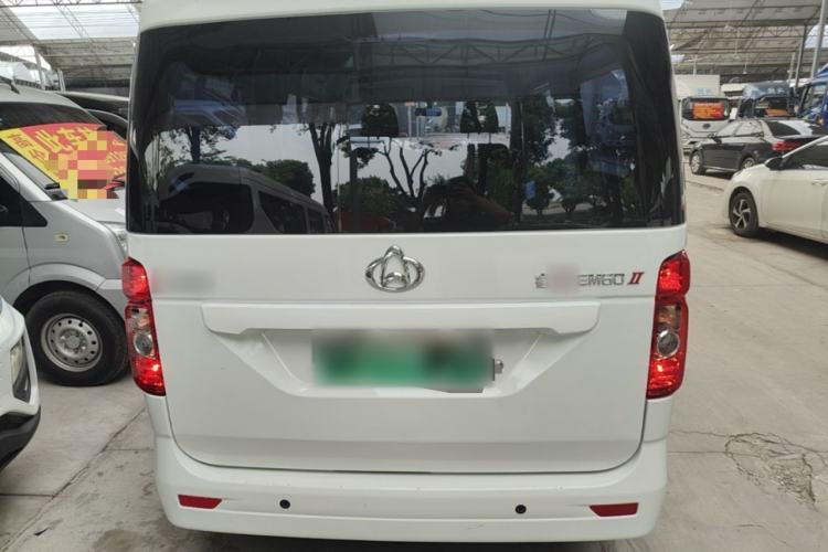 Used CHANGAN KAICHENG Ruixing EM60 2025 Passenger Version Comfort Model 6 Seats 300 km Liftback Door Rear