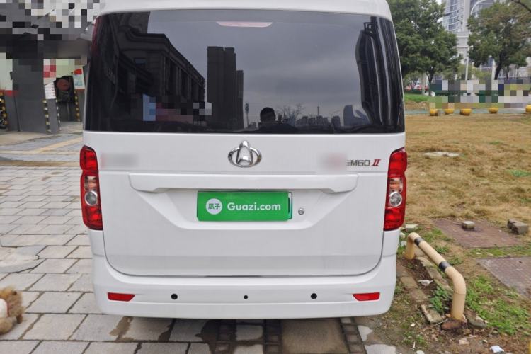 Used CHANGAN KAICHENG Ruixing EM60 2025 Passenger Version Comfort Model 6 Seats 300 km Liftback Door Rear