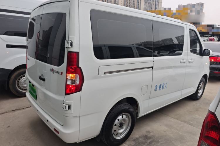 Used CHANGAN KAICHENG Ruixing EM60 2025 Model, Passenger Version—Comfortable Type, 6 Seats, 240 km, Side Doors, 60 kW Rear Right 45 Deg