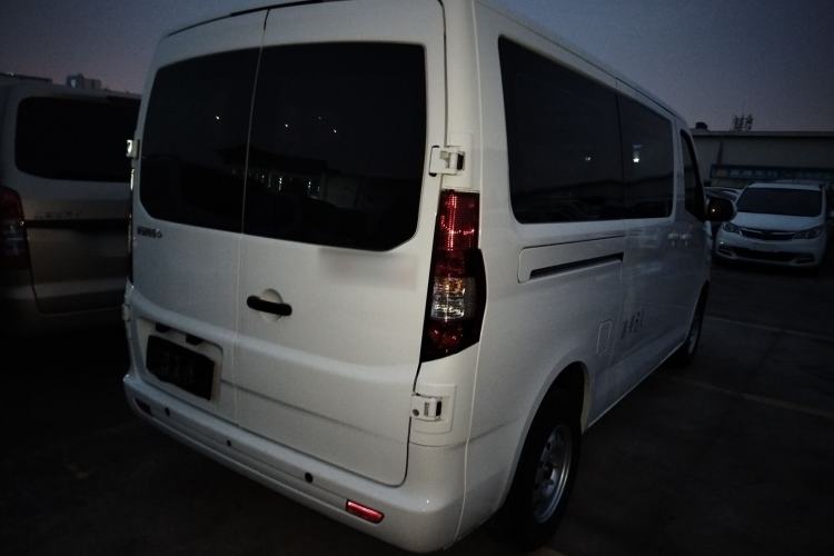 Used CHANGAN KAICHENG Ruixing EM60 2025 Passenger Version Comfort Edition 6 Seats 300 km Range Side-Hinged Doors Right Rear Taillight