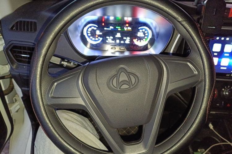 Used CHANGAN KAICHENG Ruixing EM60 2025 Passenger Version Comfort Edition 6 Seats 300 km Range Side-Hinged Doors Steering Wheel