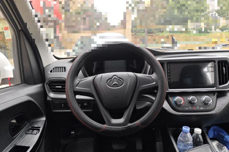 Used CHANGAN KAICHENG Ruixing EM60 2025 Passenger Version Comfort Model 6 Seats 300 km Liftback Door Steering Wheel