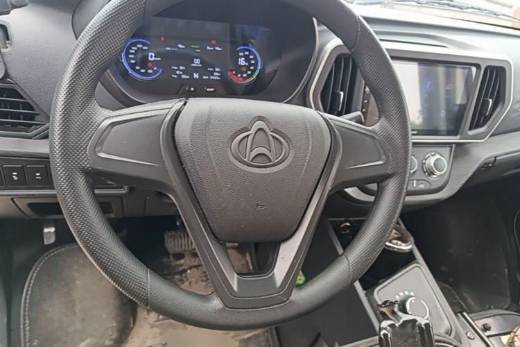Used CHANGAN KAICHENG Ruixing EM60 2025 Passenger Version Comfort Model 6 Seats 300 km Liftback Door Steering Wheel