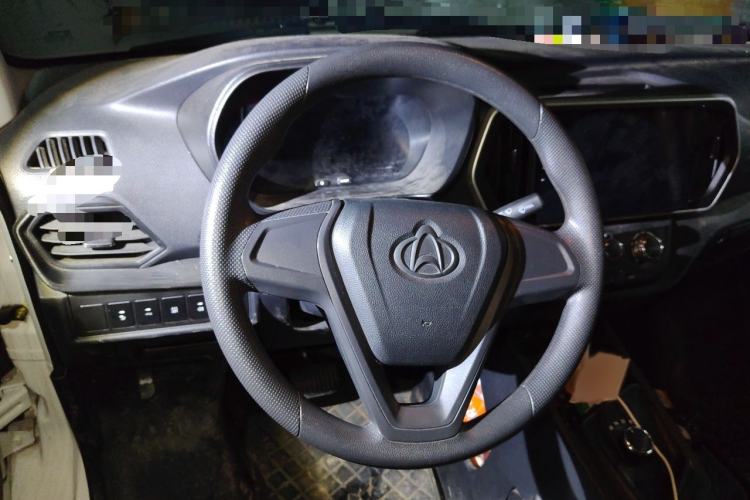Used CHANGAN KAICHENG Ruixing EM60 2025 Passenger Version Comfort Model 7 Seats 300 km Range Liftback Door Steering Wheel
