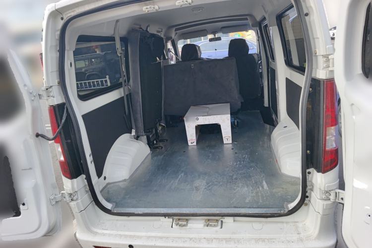 Used CHANGAN KAICHENG Ruixing EM60 2025 Passenger Version Comfort Edition 6 Seats 300 km Range Side-Hinged Doors Trunk