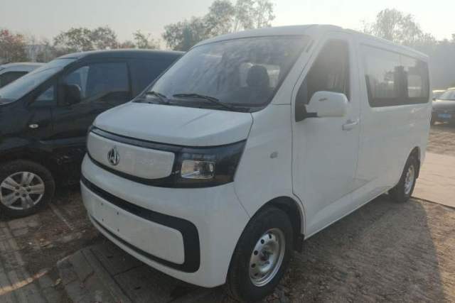 Used CHANGAN KAICHENG Ruixing EM60 2025 Passenger Version Comfort Edition 6 Seats 300 km Range Side-Hinged Doors