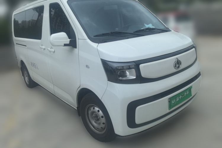 Used CHANGAN KAICHENG Ruixing EM60 2026 Model Comfort 7-seater 320 km, Gullwing Doors Front Right 45 Deg