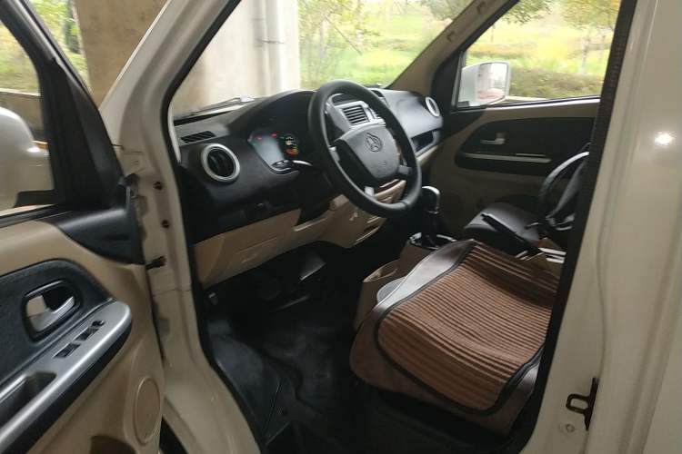 Used CHANGAN KAICHENG Ruixing EM80 2021 Flat-Top Back-Hinged Door 2-Seater 41.86 kWh Driver Seat