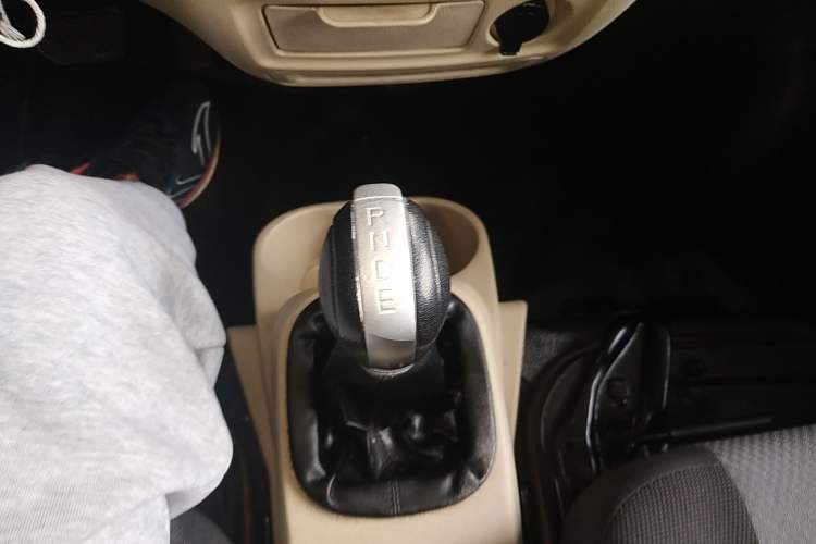 Used CHANGAN KAICHENG Ruixing EM80 2021 Flat-Top Back-Hinged Door 2-Seater 41.86 kWh Gear Lever