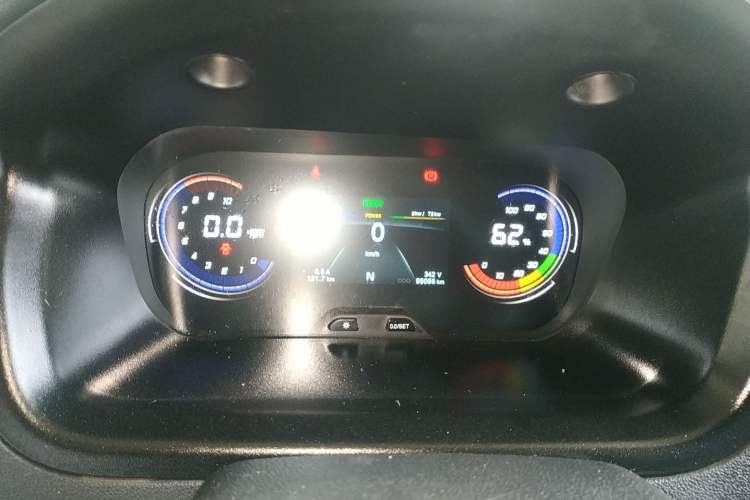 Used CHANGAN KAICHENG Ruixing EM80 2021 Flat-Top Back-Hinged Door 2-Seater 41.86 kWh Instrument Cluster