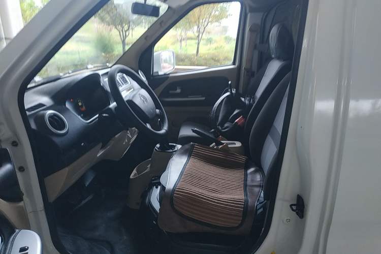 Used CHANGAN KAICHENG Ruixing EM80 2021 Flat-Top Back-Hinged Door 2-Seater 41.86 kWh Left Front Seat