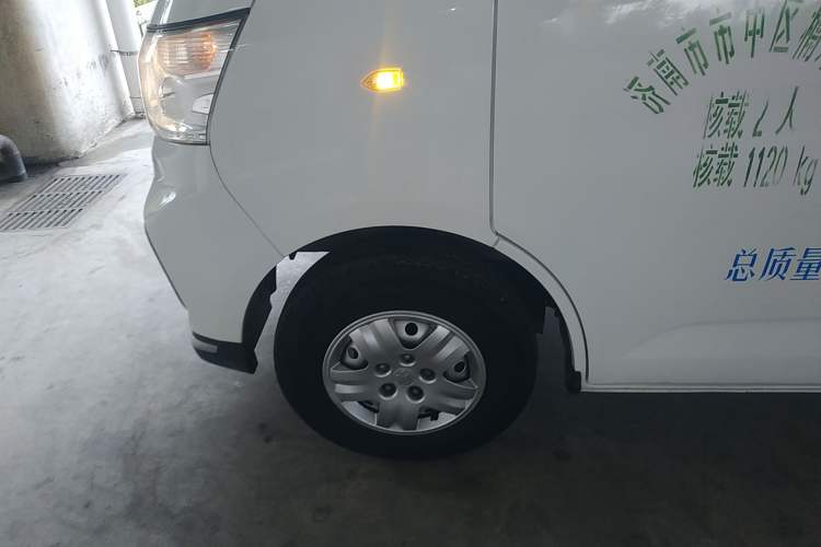 Used CHANGAN KAICHENG Ruixing EM80 2021 Flat-Top Back-Hinged Door 2-Seater 41.86 kWh Left Front Wheel Hub