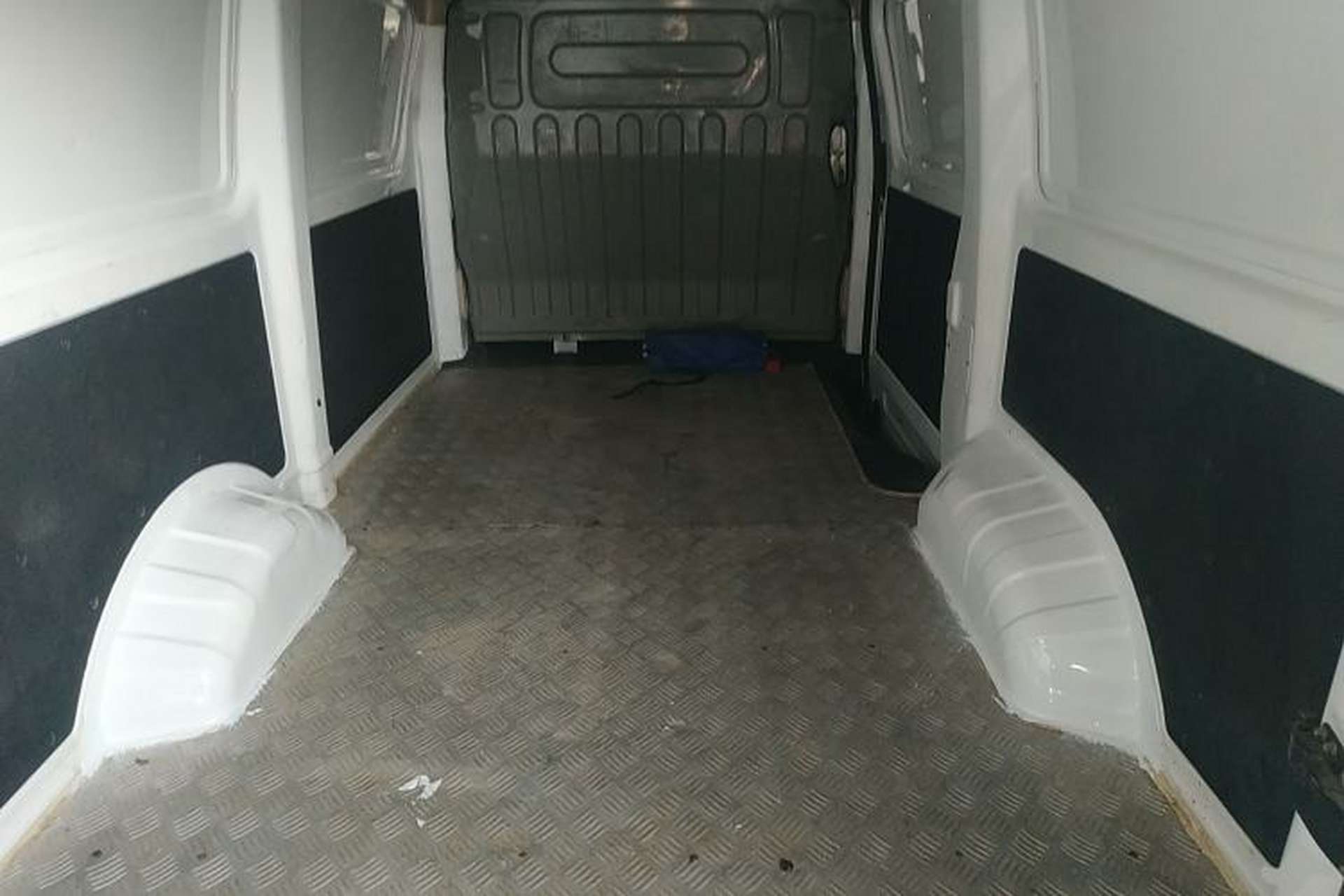 Used CHANGAN KAICHENG Ruixing EM80 2021 Flat-Top Back-Hinged Door 2-Seater 41.86 kWh Left Rear Seat