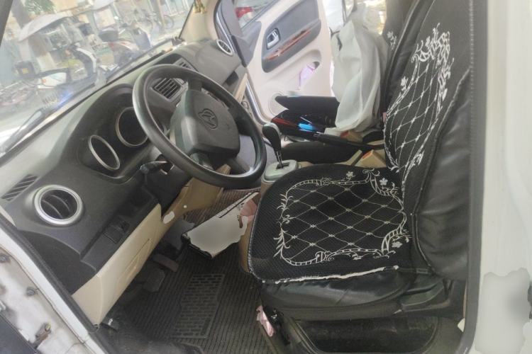 Used CHANGAN KAICHENG Ruixing EM80 2018 Flat Roof with Liftgate 2 Seats 48.4 kWh Left Front Seat