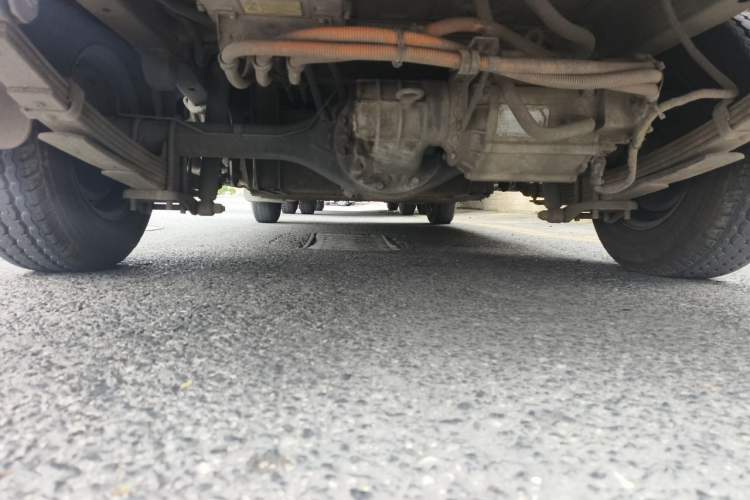 Used CHANGAN KAICHENG Ruixing EM80 2019 Flat Roof with Liftgate 2 Seats 48.4 kWh Chassis Rear
