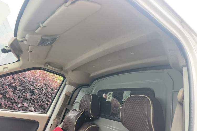 Used CHANGAN KAICHENG Ruixing EM80 2019 Flat Roof with Liftgate 2 Seats 48.4 kWh Headliner