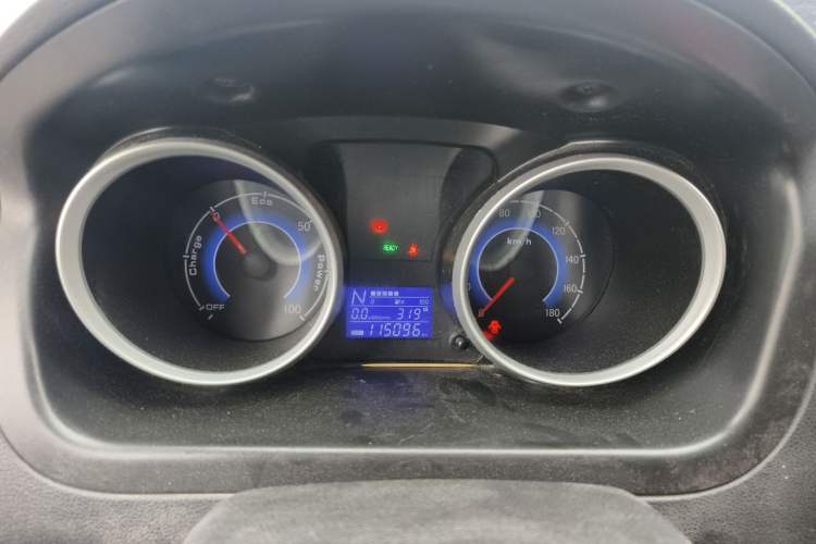 Used CHANGAN KAICHENG Ruixing EM80 2019 Flat Roof with Liftgate 2 Seats 48.4 kWh Instrument Cluster