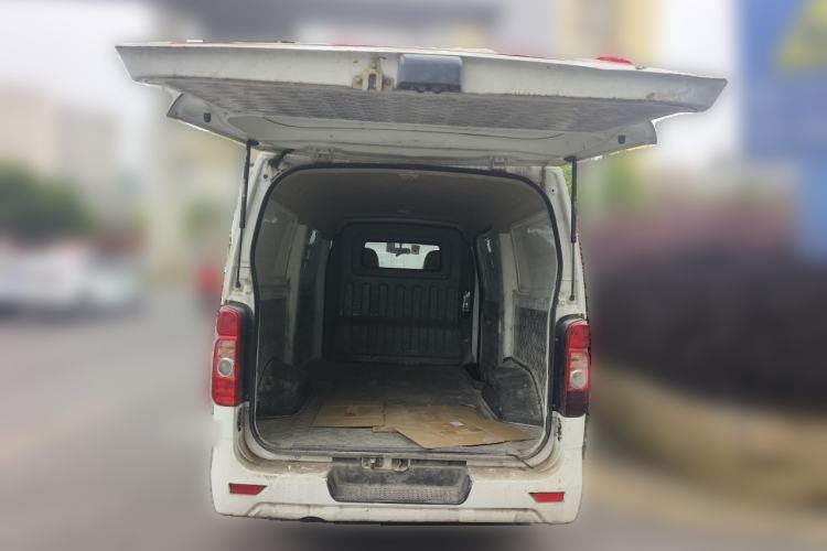 Used CHANGAN KAICHENG Ruixing EM80 2019 Flat Roof with Liftgate 2 Seats 48.4 kWh Trunk