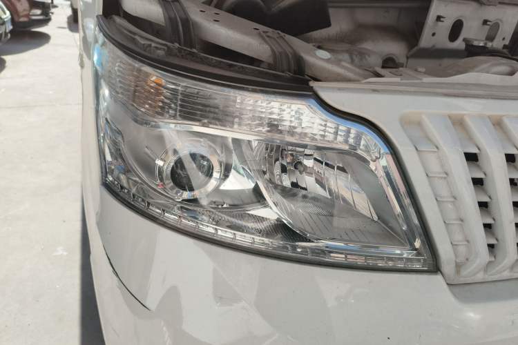 Used CHANGAN KAICHENG Ruixing EM80 2020 High-Roof Double-Door 2-Seater 41.86 kWh Right Front Headlight