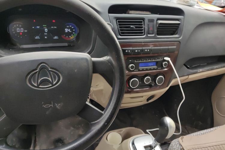 Used CHANGAN KAICHENG Ruixing EM80 2021 Flat-Top Back-Hinged Door 2-Seater 41.86 kWh Interior 2