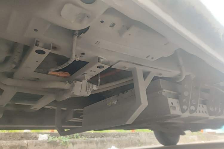 Used CHANGAN KAICHENG Ruixing EM80 2022 Flat Roof with Liftgate 7 Seats 41.86 kWh Chassis Front Left