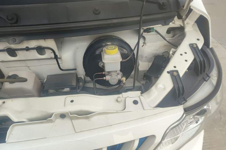 Used CHANGAN KAICHENG Ruixing EM80 2022 Flat Roof with Liftgate 7 Seats 41.86 kWh Engine Bay Left