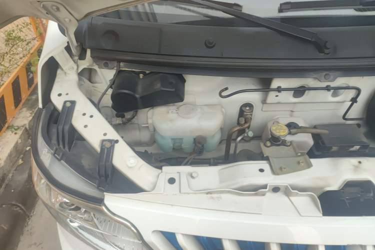 Used CHANGAN KAICHENG Ruixing EM80 2022 Flat Roof with Liftgate 7 Seats 41.86 kWh Engine Bay Right