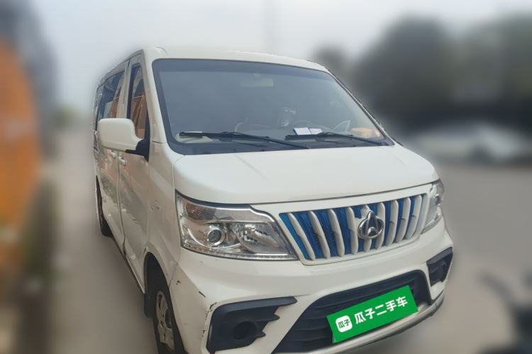 Used CHANGAN KAICHENG Ruixing EM80 2022 Flat Roof with Liftgate 7 Seats 41.86 kWh Front Right 45 Deg