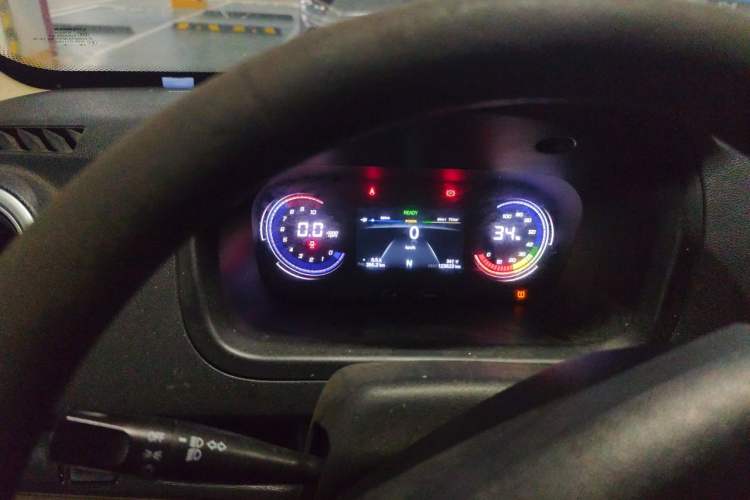 Used CHANGAN KAICHENG Ruixing EM80 2022 Flat-Top Double-Door 2-Seater 60kW 41.86kWh Instrument Cluster