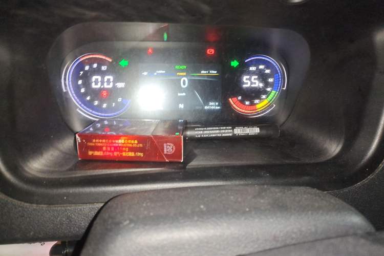 Used CHANGAN KAICHENG Ruixing EM80 2022 Flat Roof with Liftgate 2 Seats 60kW 41.86kWh Instrument Cluster