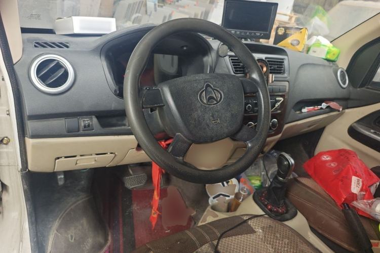 Used CHANGAN KAICHENG Ruixing EM80 2022 Flat Roof with Liftgate 2 Seats 60kW 41.86kWh Interior 2