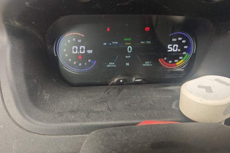Used CHANGAN KAICHENG Ruixing EM80 2022 Flat Roof with Liftgate 2 Seats 60kW 41.86kWh Odometer Close Up