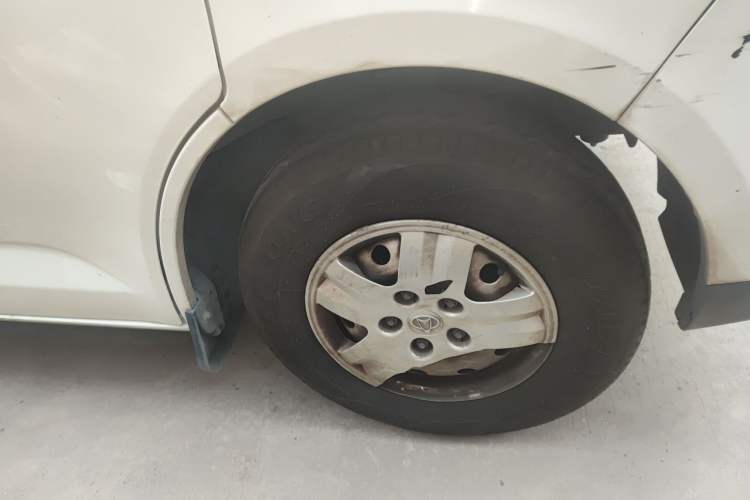 Used CHANGAN KAICHENG Ruixing EM80 2022 Flat Roof with Liftgate 7 Seats 41.86 kWh Right Front Wheel Hub