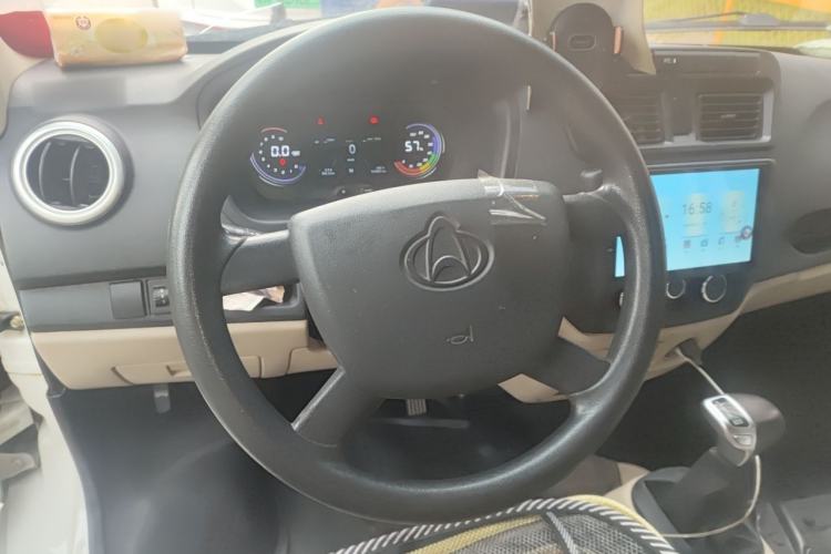 Used CHANGAN KAICHENG Ruixing EM80 2022 Flat Roof with Liftgate 7 Seats 41.86 kWh Steering Wheel