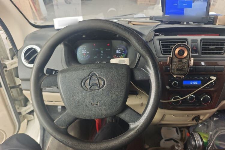 Used CHANGAN KAICHENG Ruixing EM80 2022 Flat Roof with Liftgate 2 Seats 60kW 41.86kWh Steering Wheel